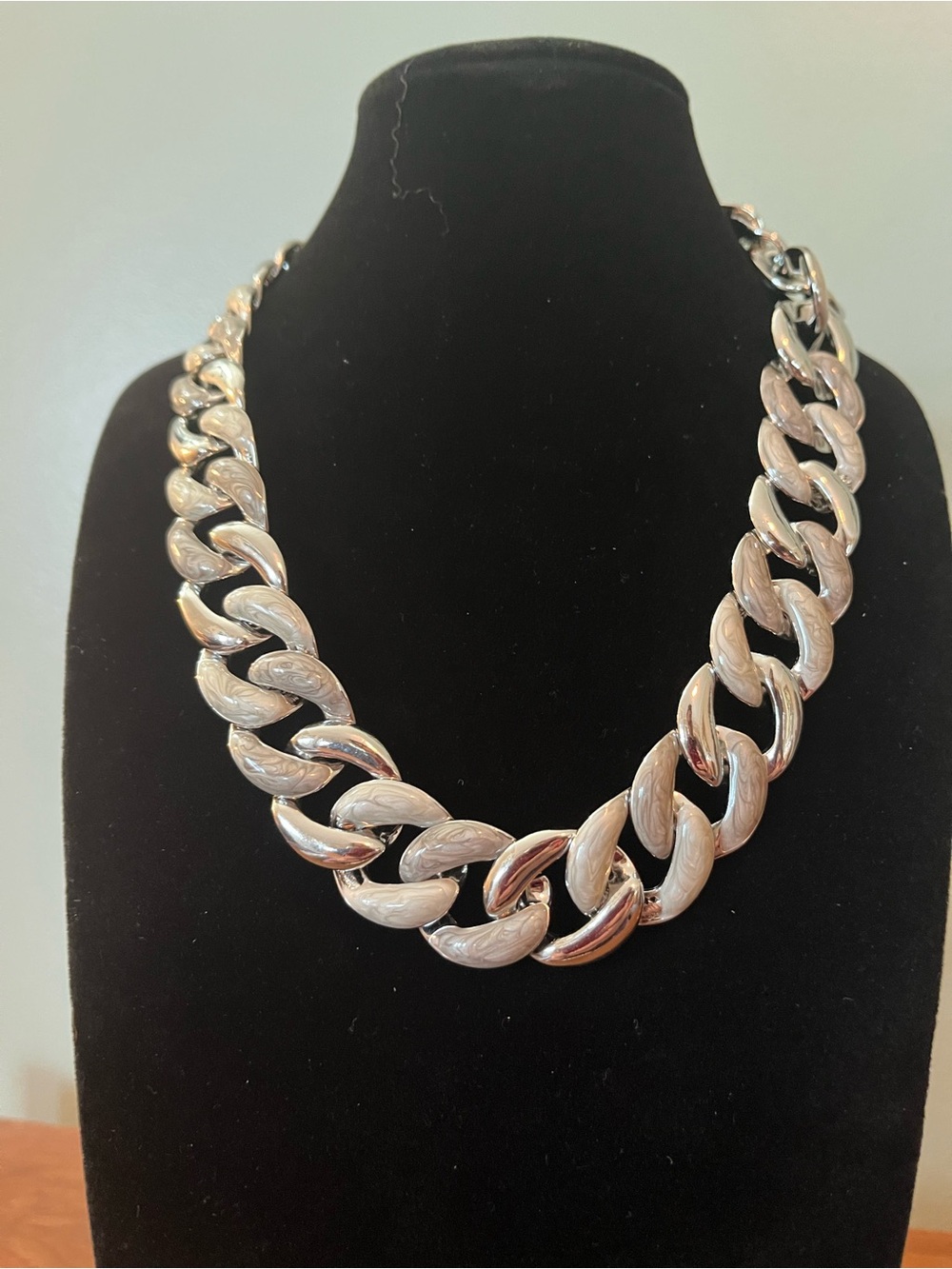 Talbots NWT Classic Silver-Tone Chunky Chain Necklace w/Toggle clasp